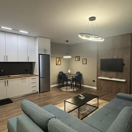 Prayla Luxury At Delijorgji * 地拉那