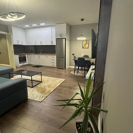 Prayla Luxury At Delijorgji 地拉那