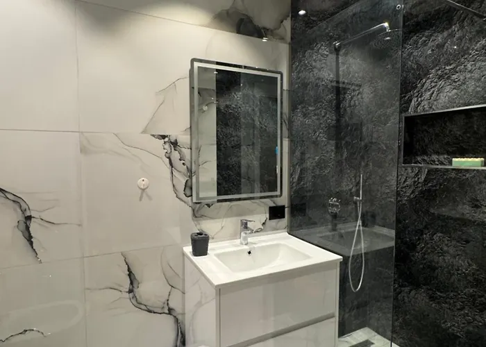 Prayla Luxury At Delijorgji * 地拉那